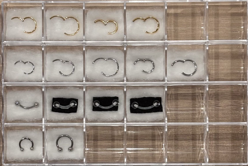 ピアス：リング・バナナ・サーキュラー